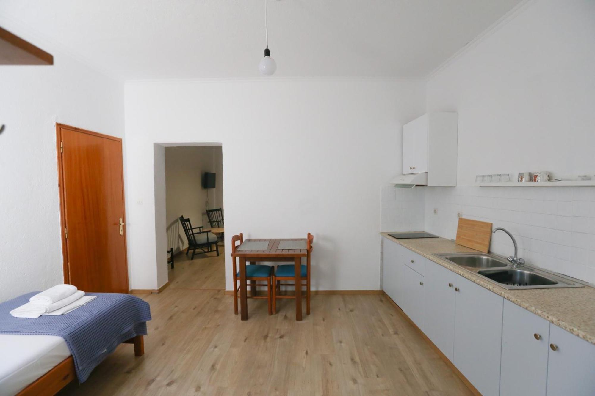 Nona'S Rooms Himare Ngoại thất bức ảnh