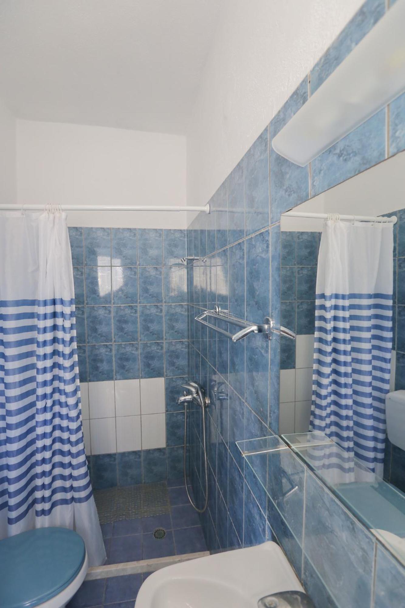 Nona'S Rooms Himare Ngoại thất bức ảnh